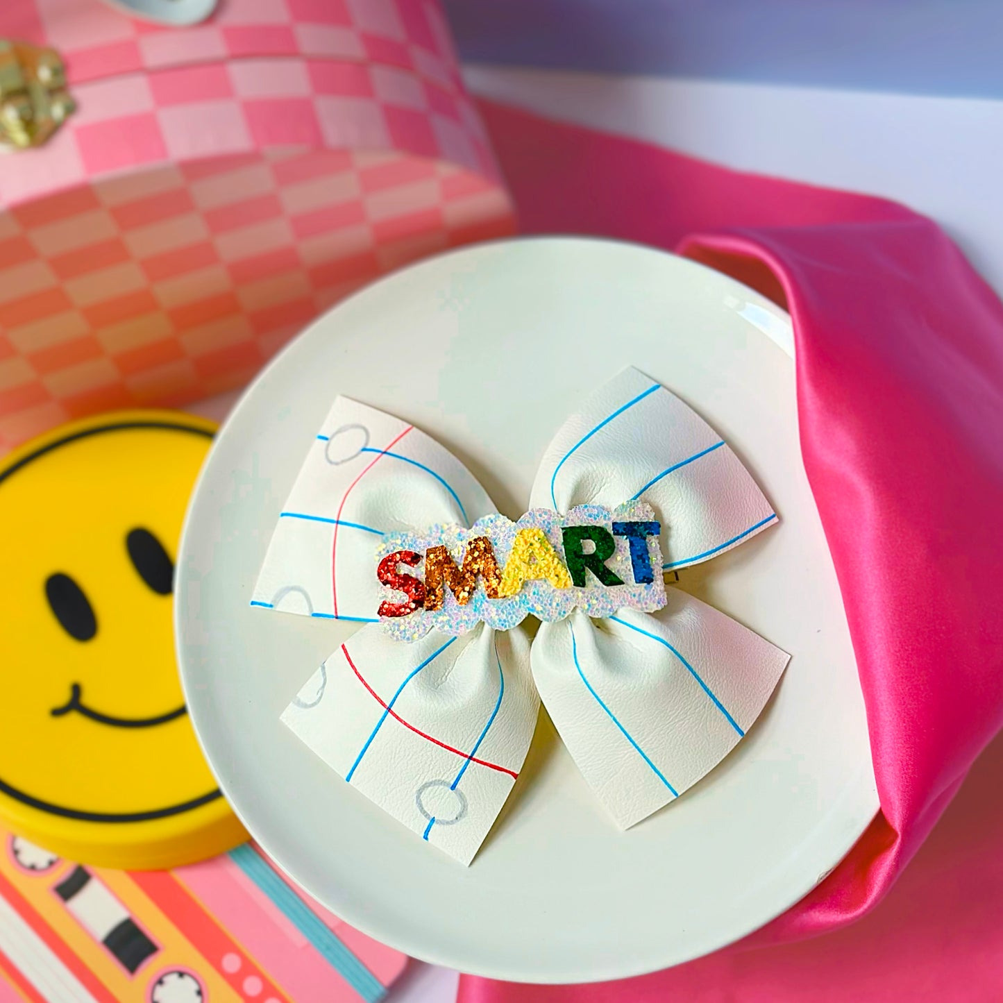 Smart snap clip notebook bow