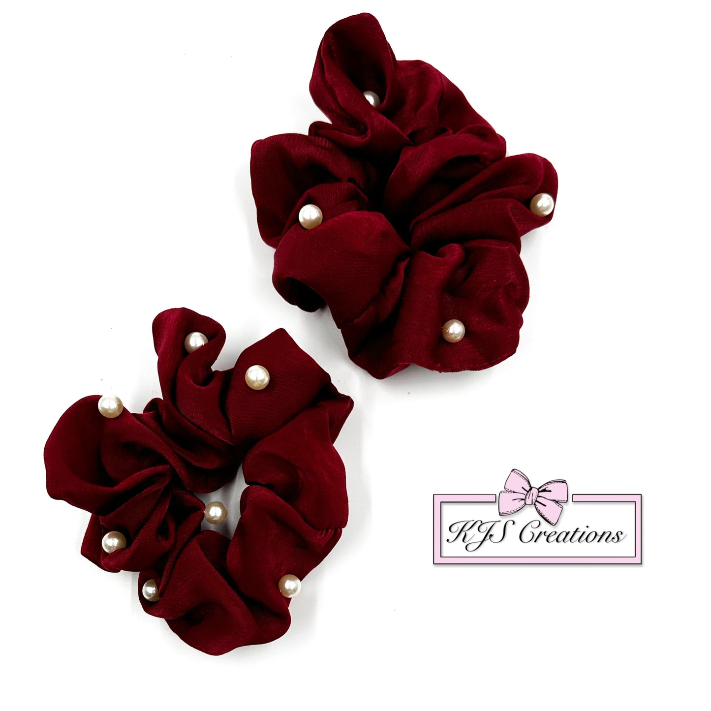 Pearl scrunchie