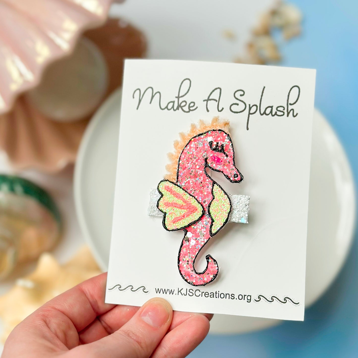 Seahorse center clip