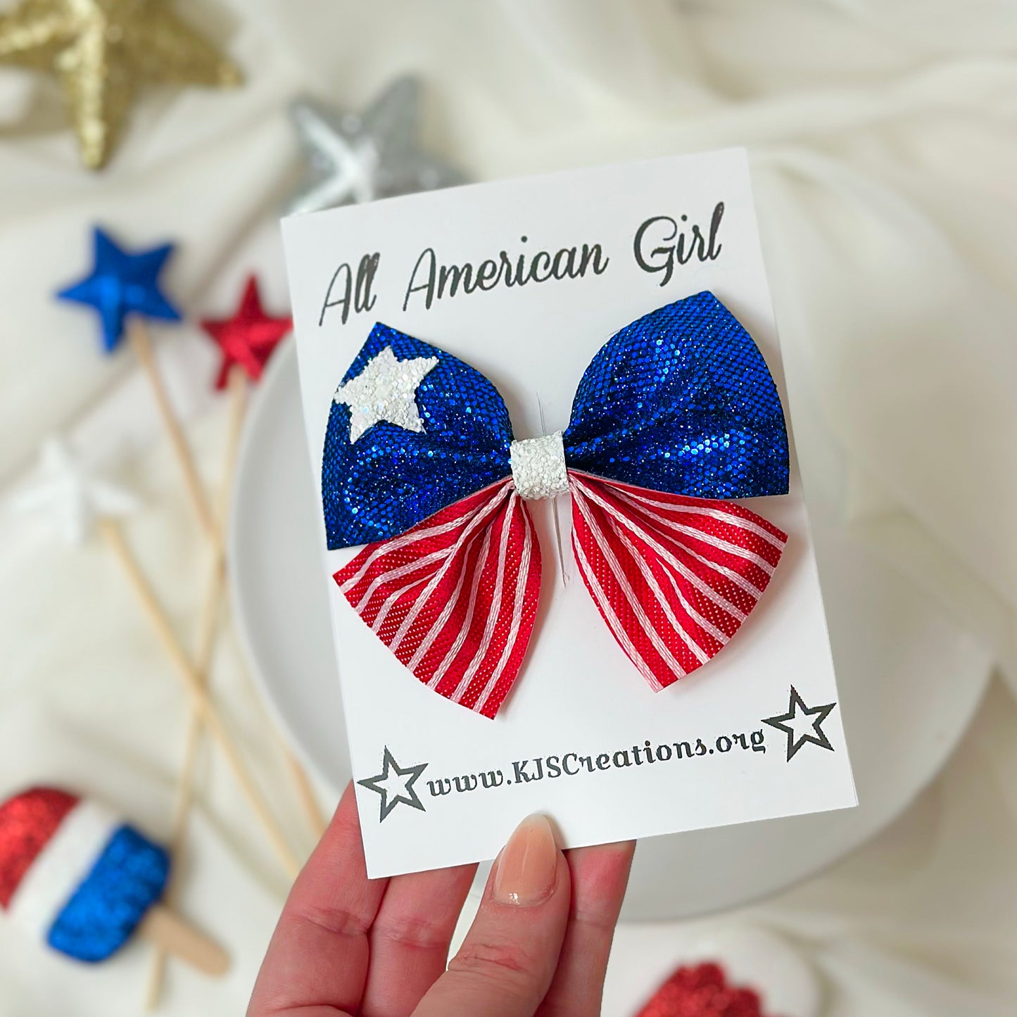 Mini cam flag bow