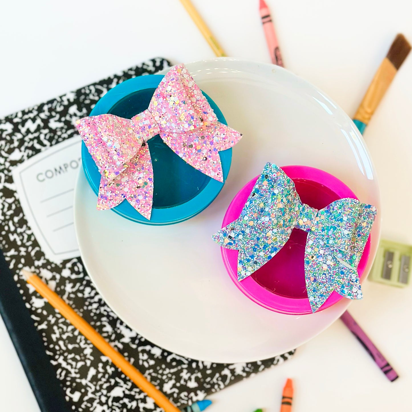 Magnetic storage containers