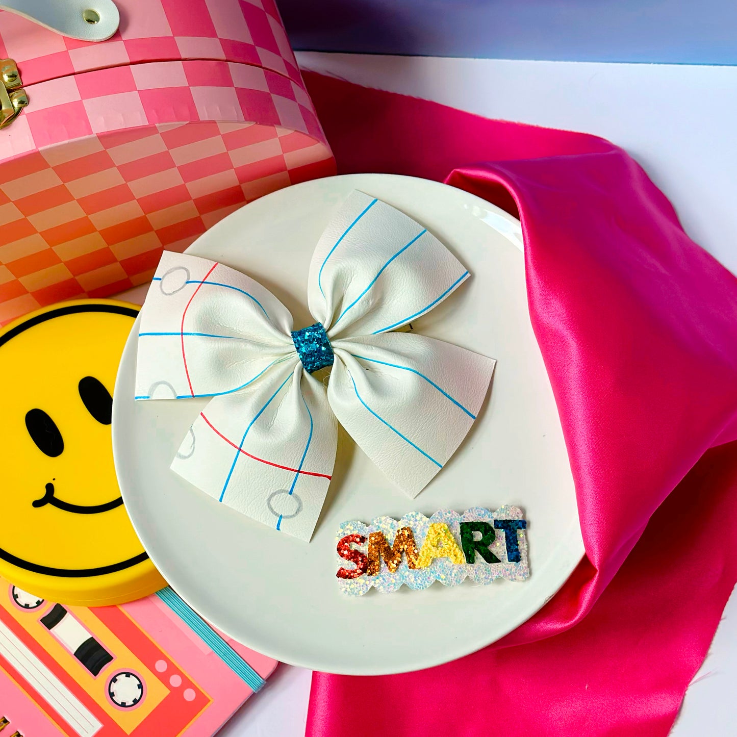 Smart snap clip notebook bow