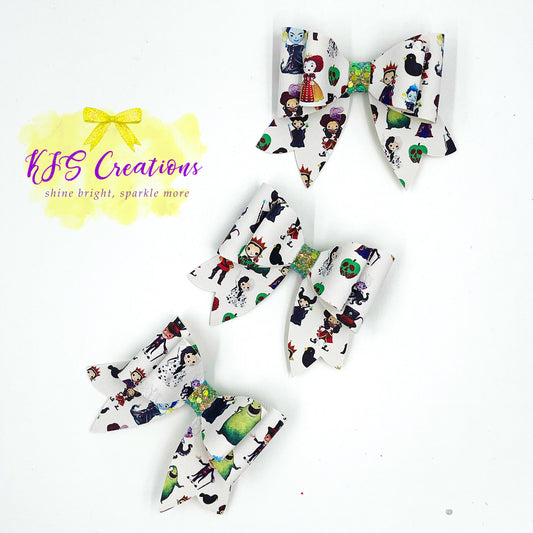 Villains medium Aurora