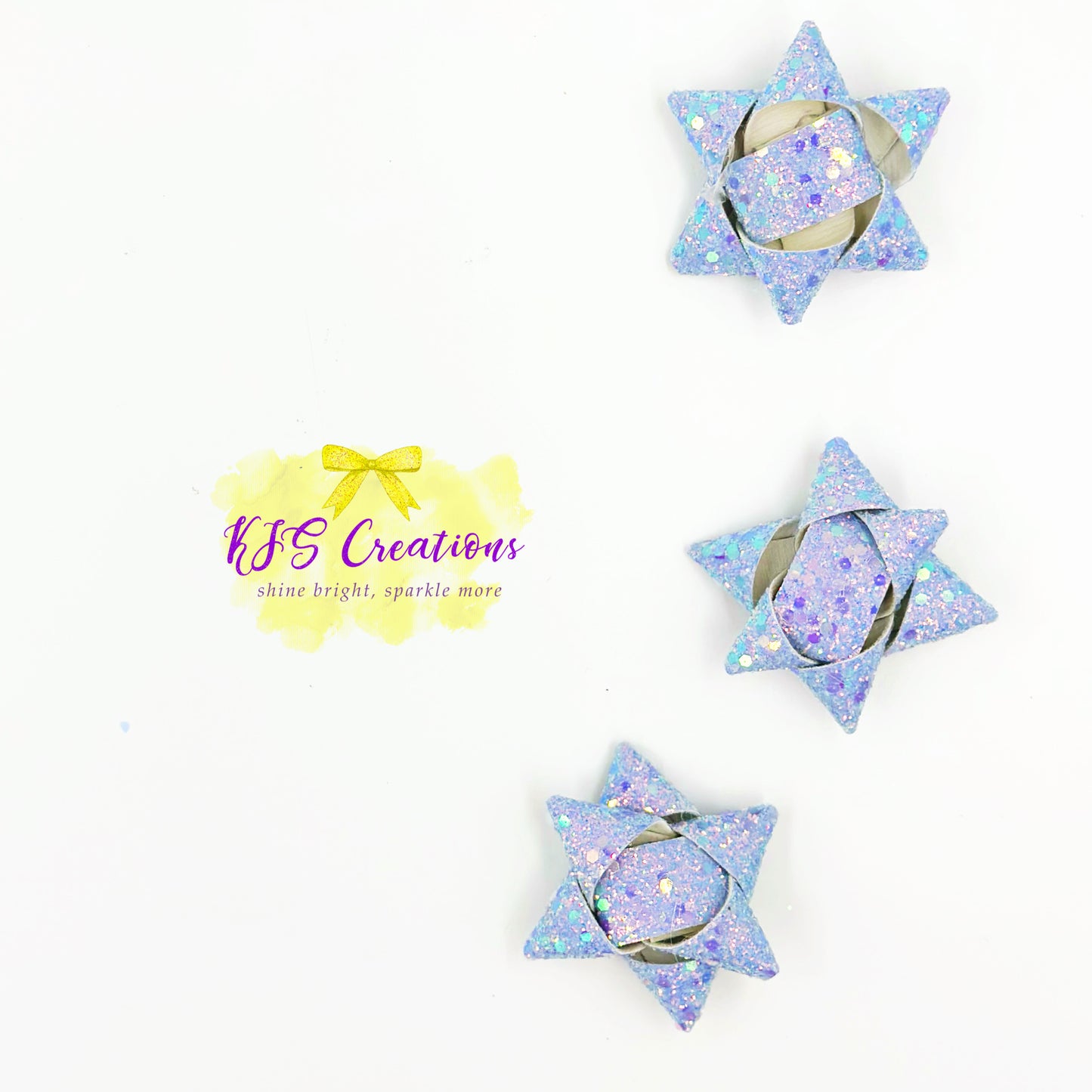 Periwinkle present bows