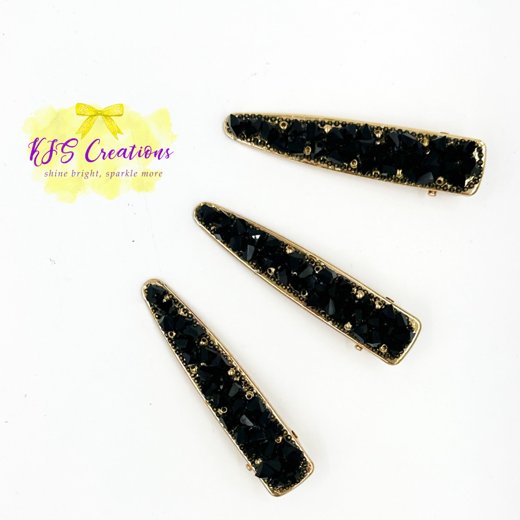 Black stone clips