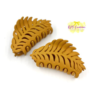 Mustard leaf claw clip