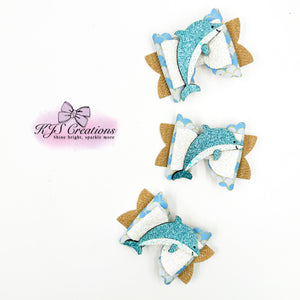 Dolphin bow