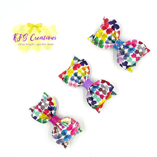 Mini cat bow wall